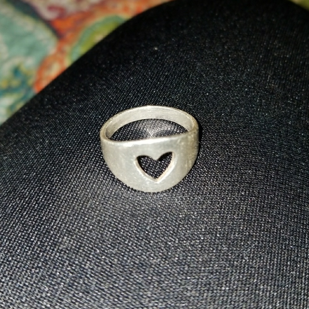 James Avery Retired Heart Ring